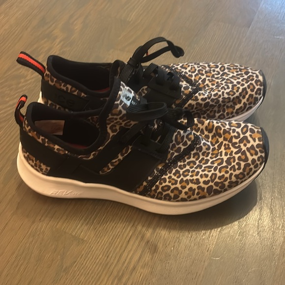 New‎ Balance Women's FuelCore Nergize Sport V1 Cross Trainer - Picture 2 of 4